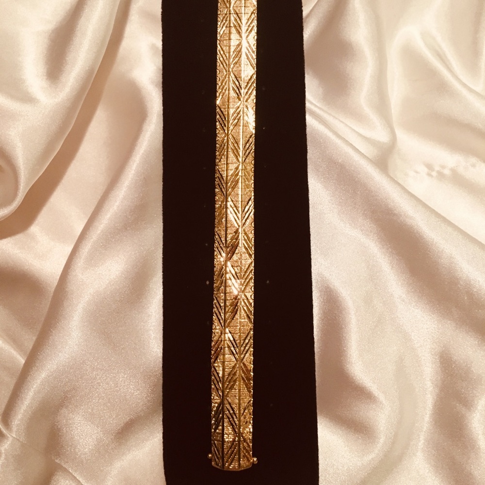 14 K yellow gold bracelet / appraised at $1000.00.